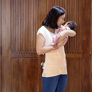Habis ngelahirin, harapannyaaaa badan bisa balik kayak masih perawan duluuu. Usaha ajaa dulu! Hasilnyaaaa, yaaa gimanaaa ntar lahh yaaa. Thank you @mooimom.id