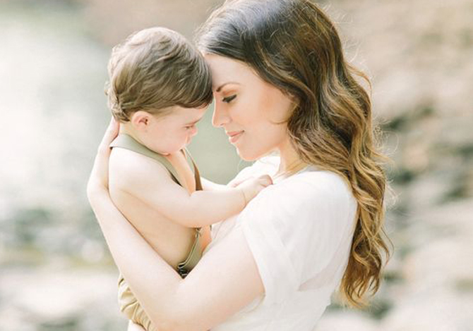 Mom Kenali Perbedaan Antara Baby Blues dan Depresi Postpartum