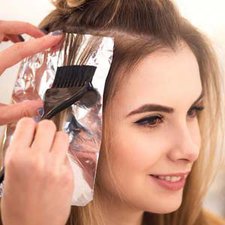 Boleh Kah Mewarnai Rambut Saat Hamil?