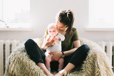 媽媽感冒,可以餵寶寶喝母乳嗎?