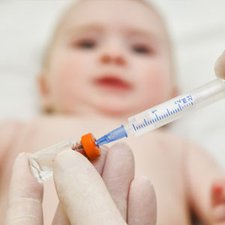 Imunisasi Pertama Bayi, Apa Aja ya Moms?