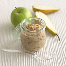 Resep MPASI: Bubur dengan Apel, Pir, dan Kismis (9 bulan keatas)