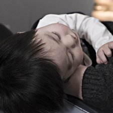 Jangan Lakukan Hal Ini Saat Si Kecil Demam