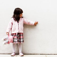 Mitos Vs Fakta Teman Imajiner si Kecil