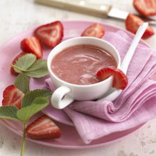 Menu MPASI: Strawberry, Peach & Pear Puree (6 bulan keatas)