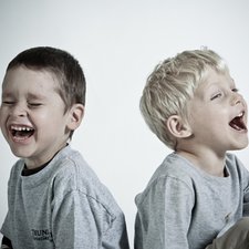 Mengajarkan si Kecil Bersosialisasi