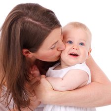 Nama Bayi Perempuan Bermakna Cerdas dan Beruntung