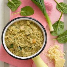 Menu MPASI: Salmon, Ubi, dan Bayam Puree (6 Bulan Keatas)