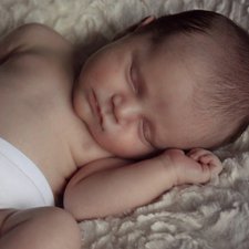 Membangunkan Bayi untuk Menyusu Tanpa Menangis