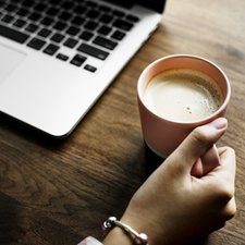 Resiko Ibu Hamil Minum Kopi Susu