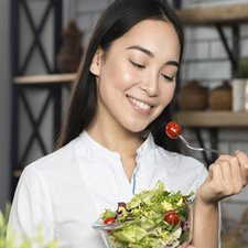 3 Makanan Sehat untuk Ibu Menyusui yang Tidak Bikin Gemuk