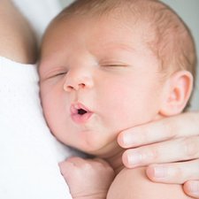 Cara Alami Atasi Hidung Tersumbat pada Bayi