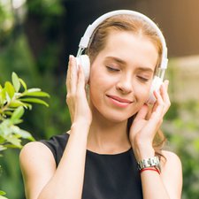 4 Manfaat mendengarkan Musik bagi Ibu Hamil