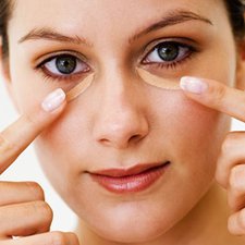 5 Kandungan Bahan Kosmetik yang Harus Dihindari Ibu Hamil