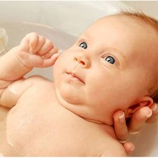 5 Tips Atasi Ketombe Pada Kulit Bayi