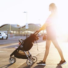 5 Fitur Stroller Yang Cocok Untuk Moms Masa Kini