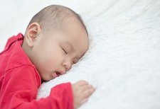 Fakta vs Mitos Tentang Tidur Bayi. Jangan Salah Kaprah Ya, Moms!