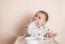Yuk, Pelajari Tekstur MPASI Berdasarkan Usia Bayi