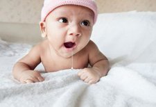Penyebab Bayi Ngences dan Cara Mengatasinya
