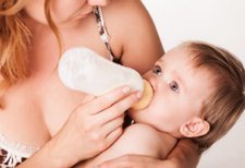 5 Cara Mudah Menyapih Anak dari Botol Dot