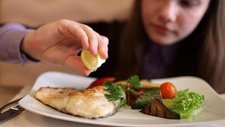 Tips Agar Anak Doyan Makan Ikan