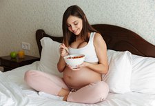 Moms Perlu Tahu, Ini 7 Makanan untuk Detoks Ibu Hamil